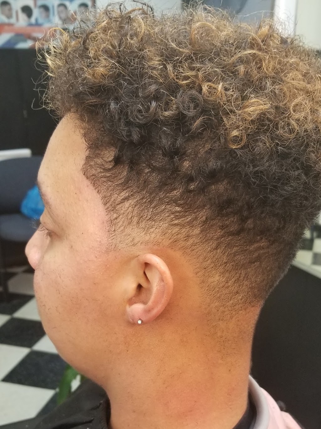 Creative Cuts Barber Shop | 4425 St James Church Rd, Raleigh, NC 27604, USA | Phone: (919) 855-0779