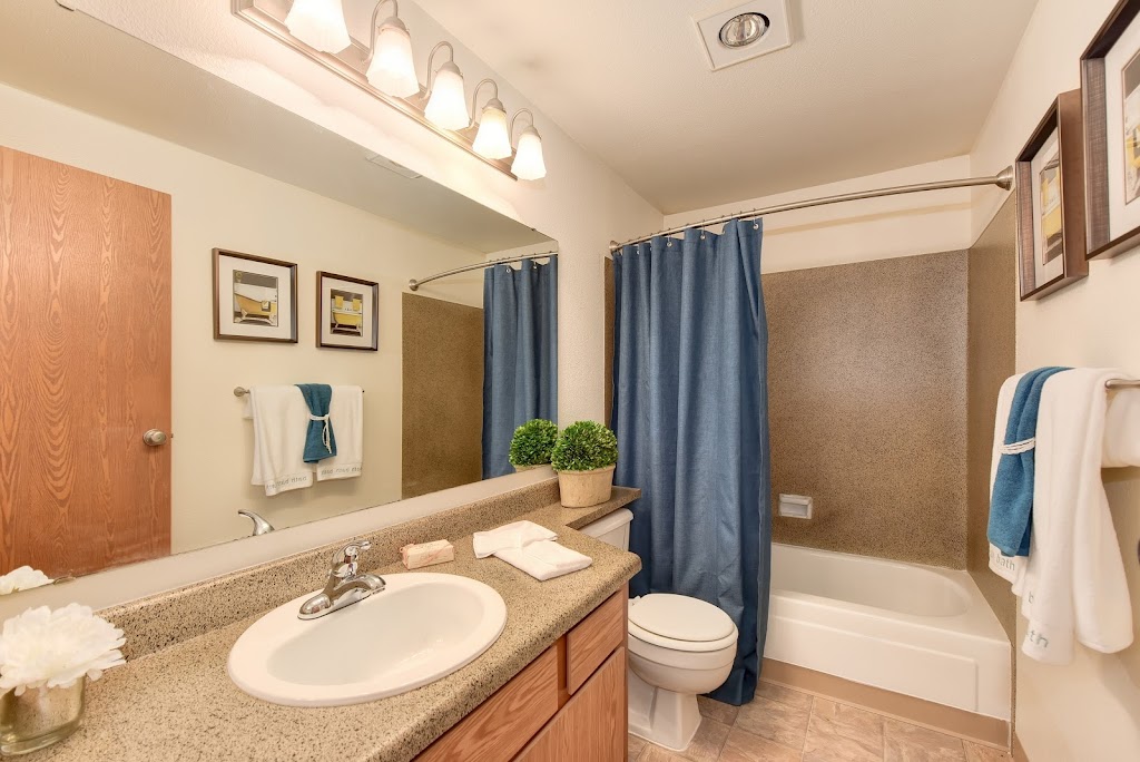 Kently Pointe Apartments | 4724 S 272nd St, Kent, WA 98032, USA | Phone: (855) 256-8572