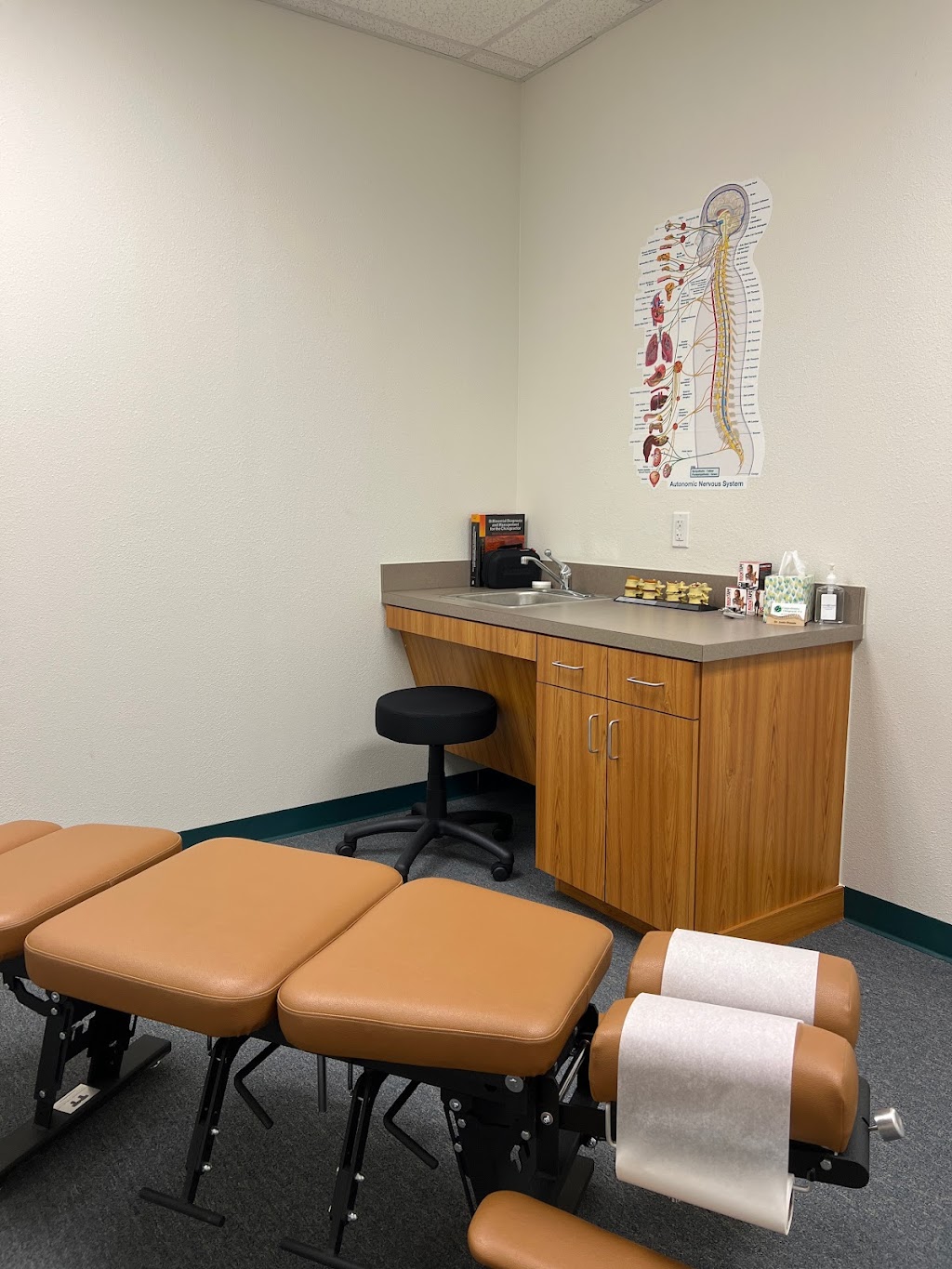 Comprehensive Chiropractic | 1321 Waters Edge Dr #1003, Granbury, TX 76048, USA | Phone: (817) 573-0500