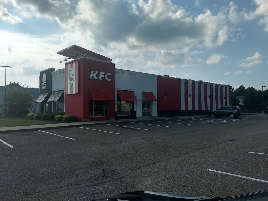 KFC | 821 W Maple St, Hartville, OH 44632 | Phone: (330) 877-0767