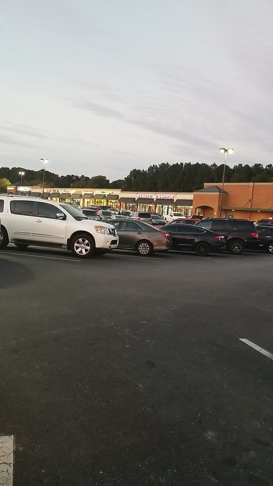 Centerville Shopping Center | 3550 Centerville Hwy Suite 102, Snellville, GA 30039, USA | Phone: (770) 736-3568