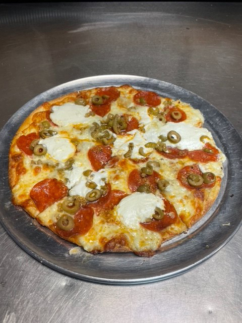 Attardis Pizzeria | 7286 55th Ave E, Bradenton, FL 34203, USA | Phone: (941) 756-2500