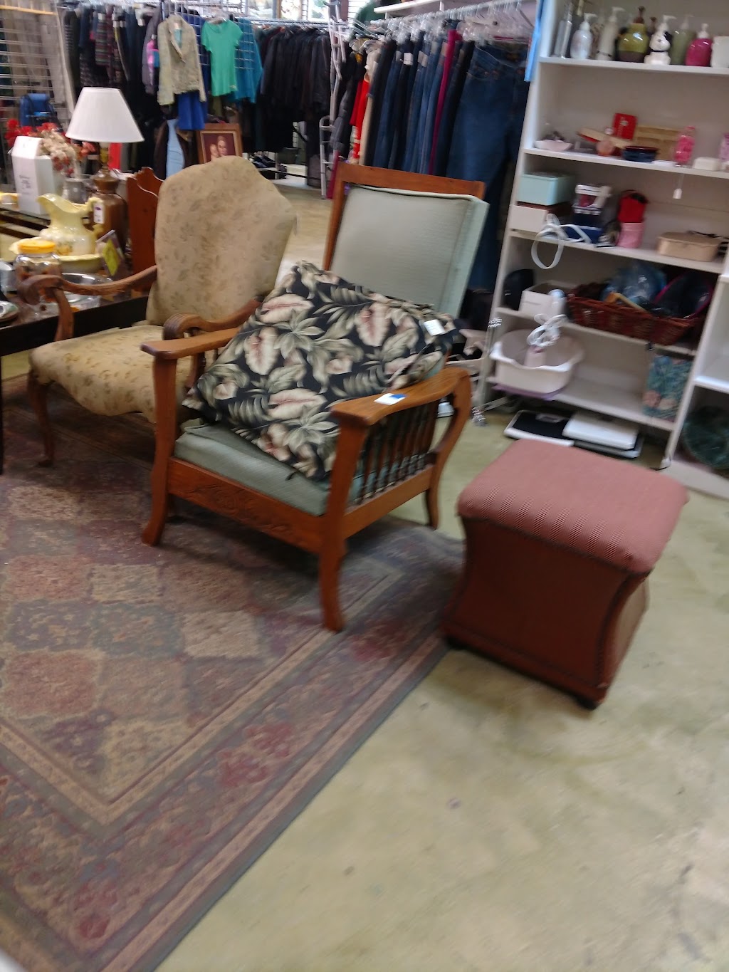 Open Door Resale Store | 7140 Cooley Lake Rd, Waterford Twp, MI 48327 | Phone: (248) 360-4977