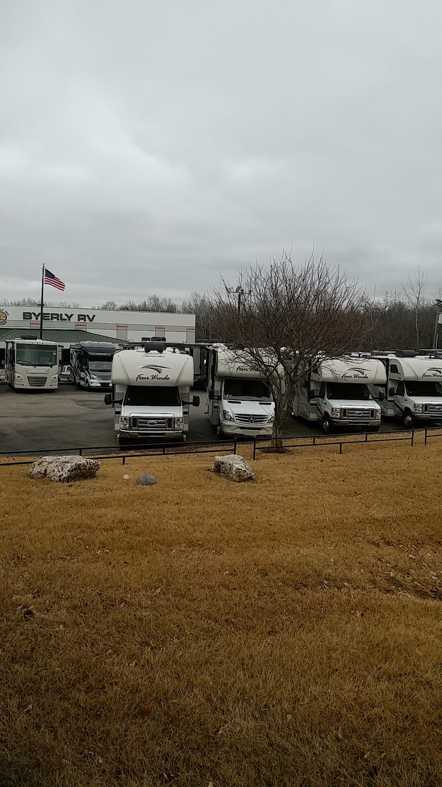 Byerly RV | 295 E 5th St, Eureka, MO 63025, USA | Phone: (636) 938-2000