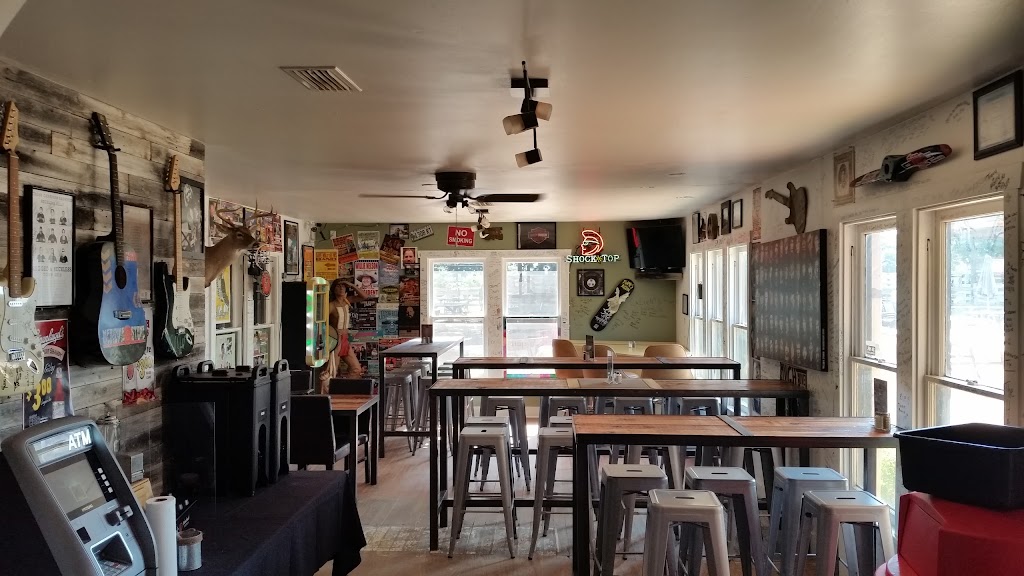 Willies Joint BAR and GRILL | 824 Main St, Buda, TX 78610, USA | Phone: (512) 295-0483