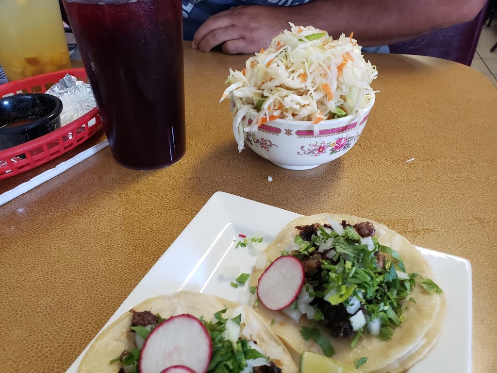 La Salvadoreña | 1702 Vinton St, Omaha, NE 68108, USA | Phone: (402) 502-2528