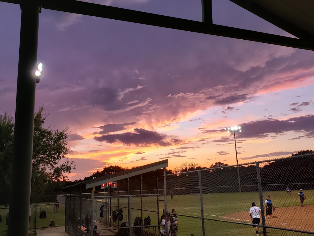Kiest Park | 3080 S Hampton Rd, Dallas, TX 75224, USA | Phone: (214) 670-1918