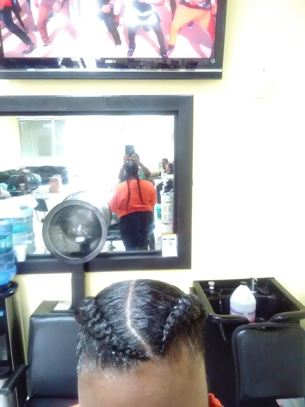 BRAIDS N WEAVES | 4070 N Belt Line Rd #152, Irving, TX 75038, USA | Phone: (469) 954-4522