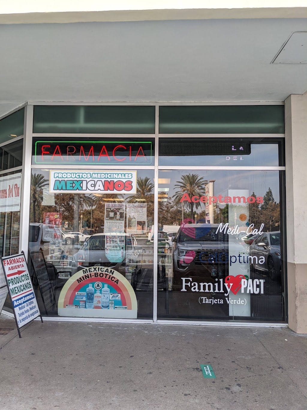 Farmacia Familiar | 1126 S Bristol St, Santa Ana, CA 92704, USA | Phone: (714) 486-2277