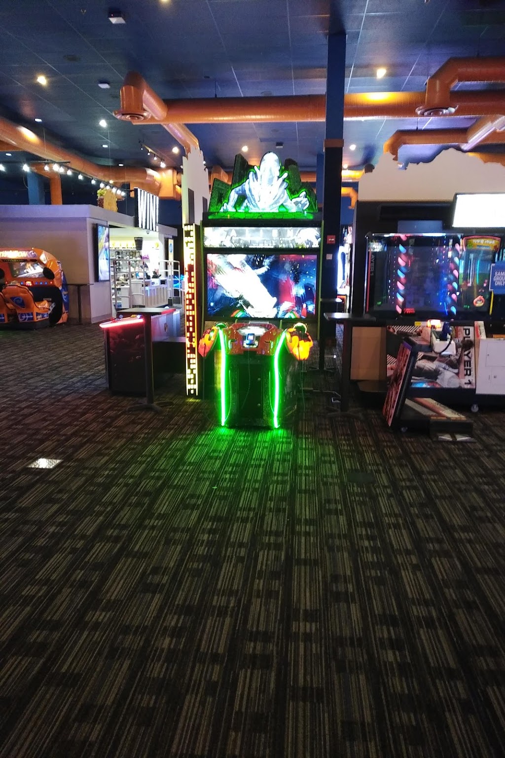 Dave & Busters | 45511 Park Ave, Utica, MI 48315, USA | Phone: (586) 930-1515