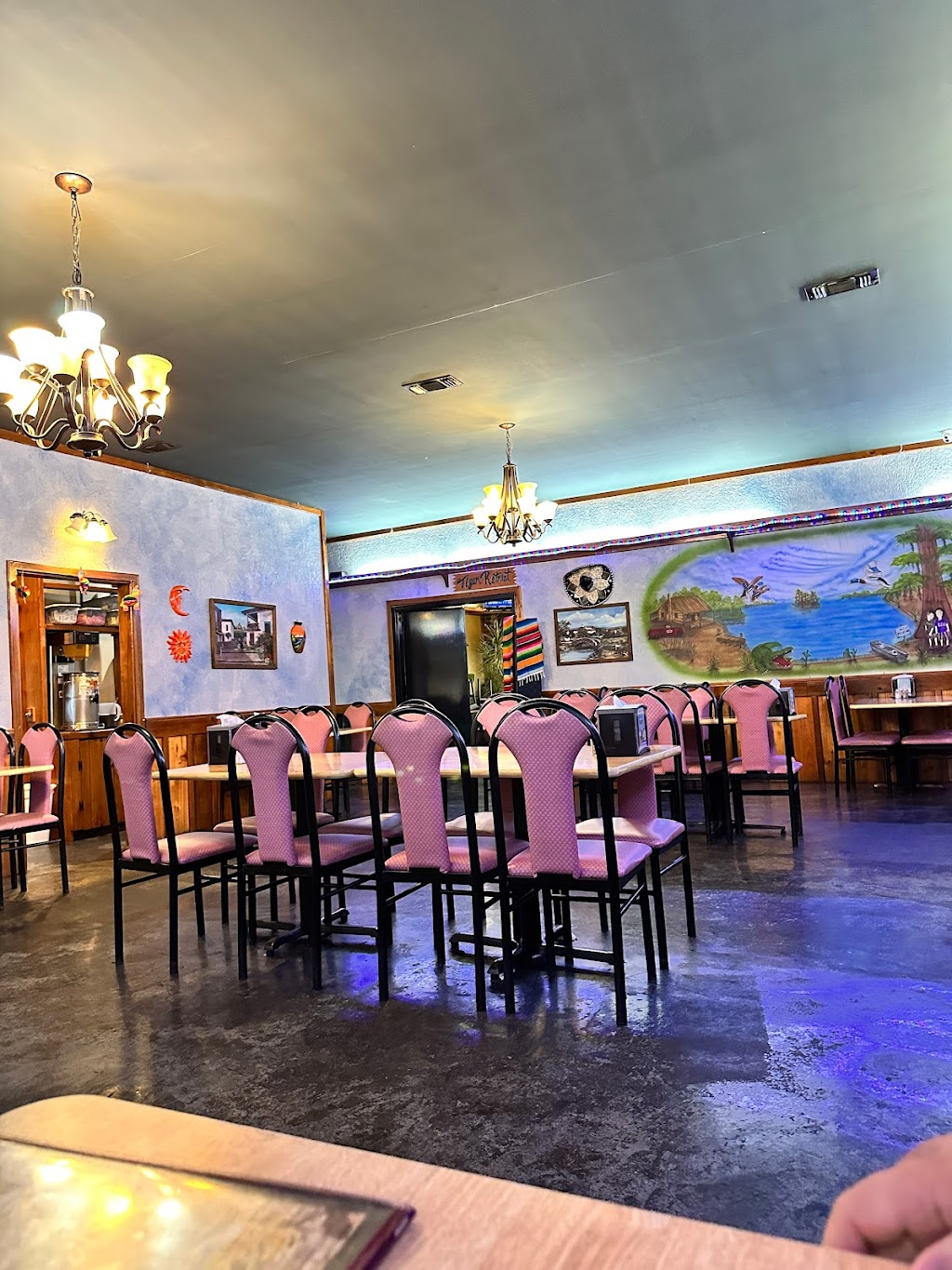 Elcajuns La Mex | 5656 LA-1, Napoleonville, LA 70390, USA | Phone: (985) 369-7744