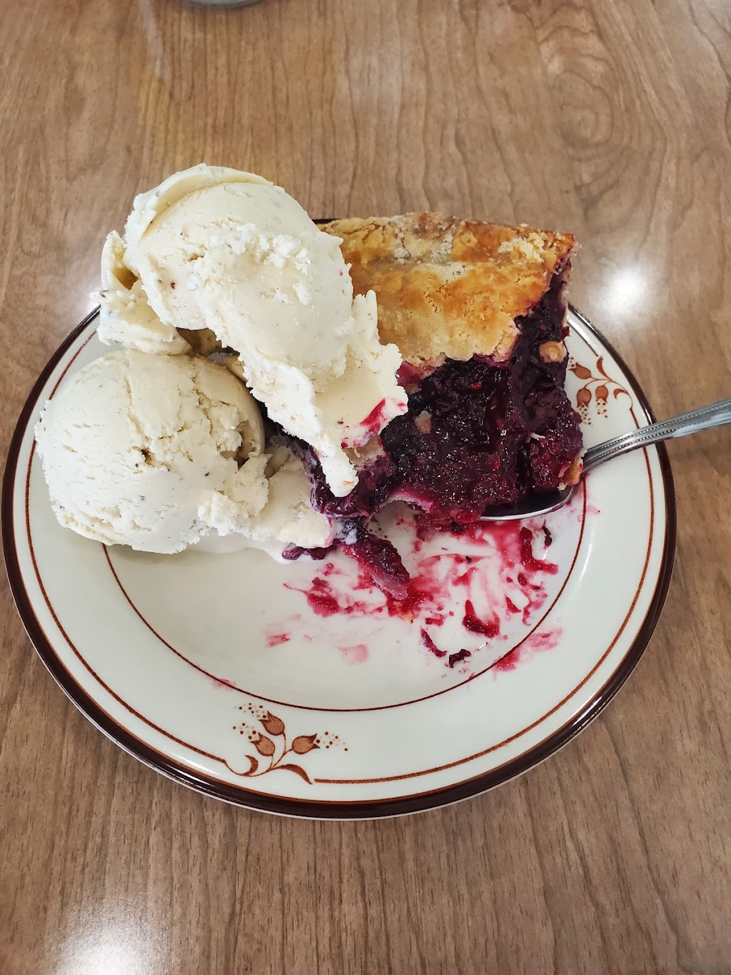 Partial To Pie Bakery | 200 Shroyer Rd, Dayton, OH 45419, USA | Phone: (937) 813-8851