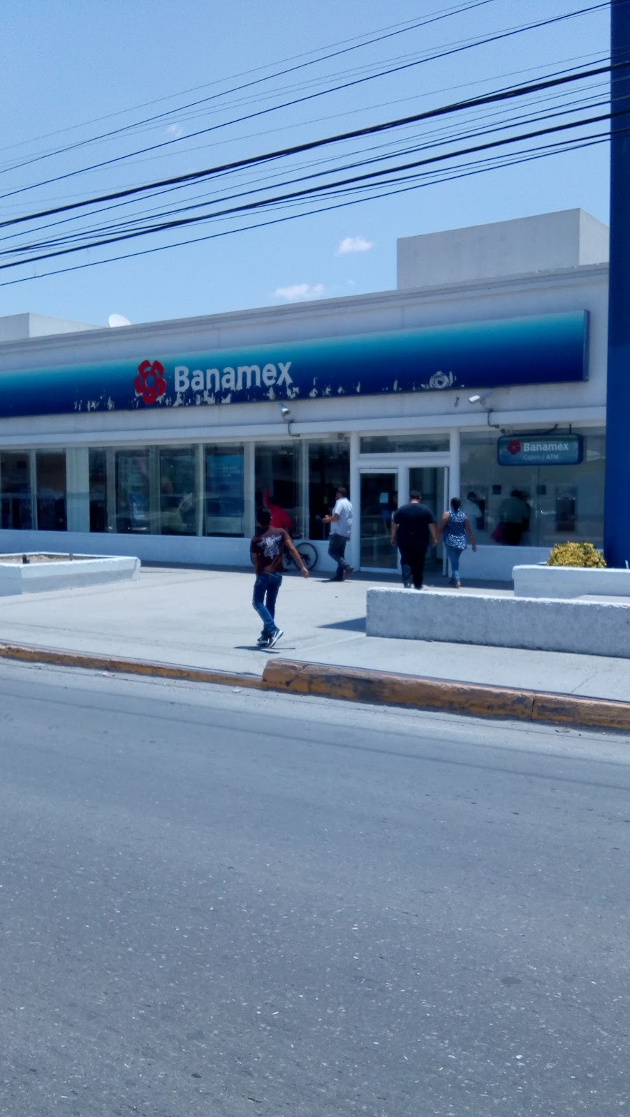 Banamex | Av de las Torres 6975, Valle Dorado, 32650 Cd Juárez, Chih., Mexico | Phone: 800 021 2345