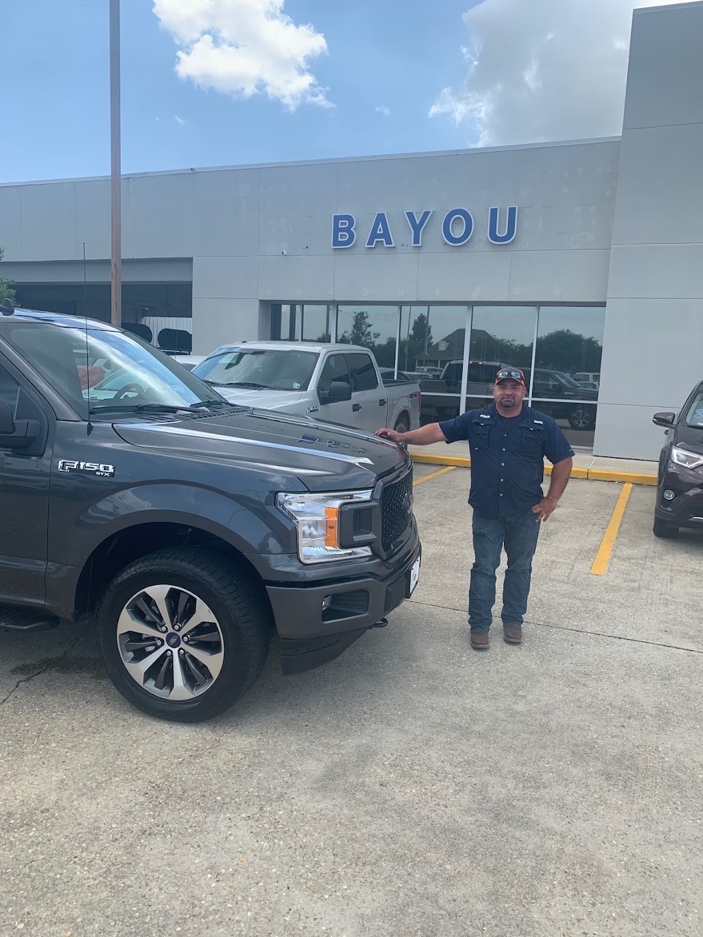 Bayou Ford | 555 Belle Terre Blvd, Laplace, LA 70068, USA | Phone: (985) 652-8000