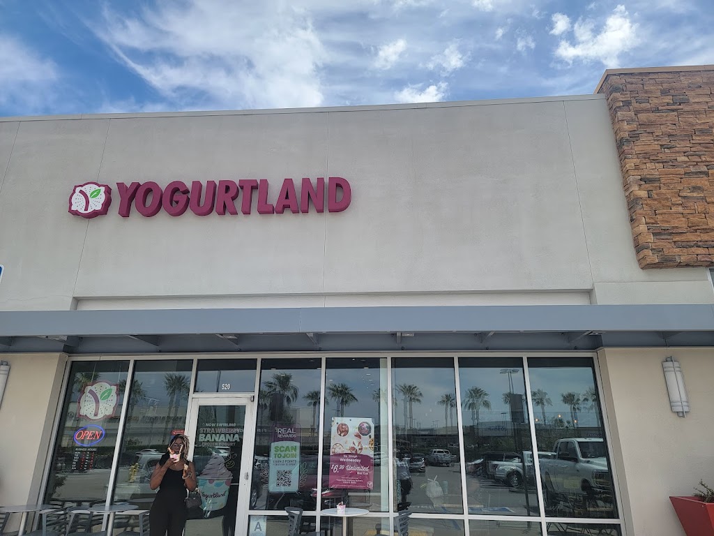 Yogurtland | 1155 W Renaissance Pkwy #520, Rialto, CA 92376, USA | Phone: (909) 566-0037