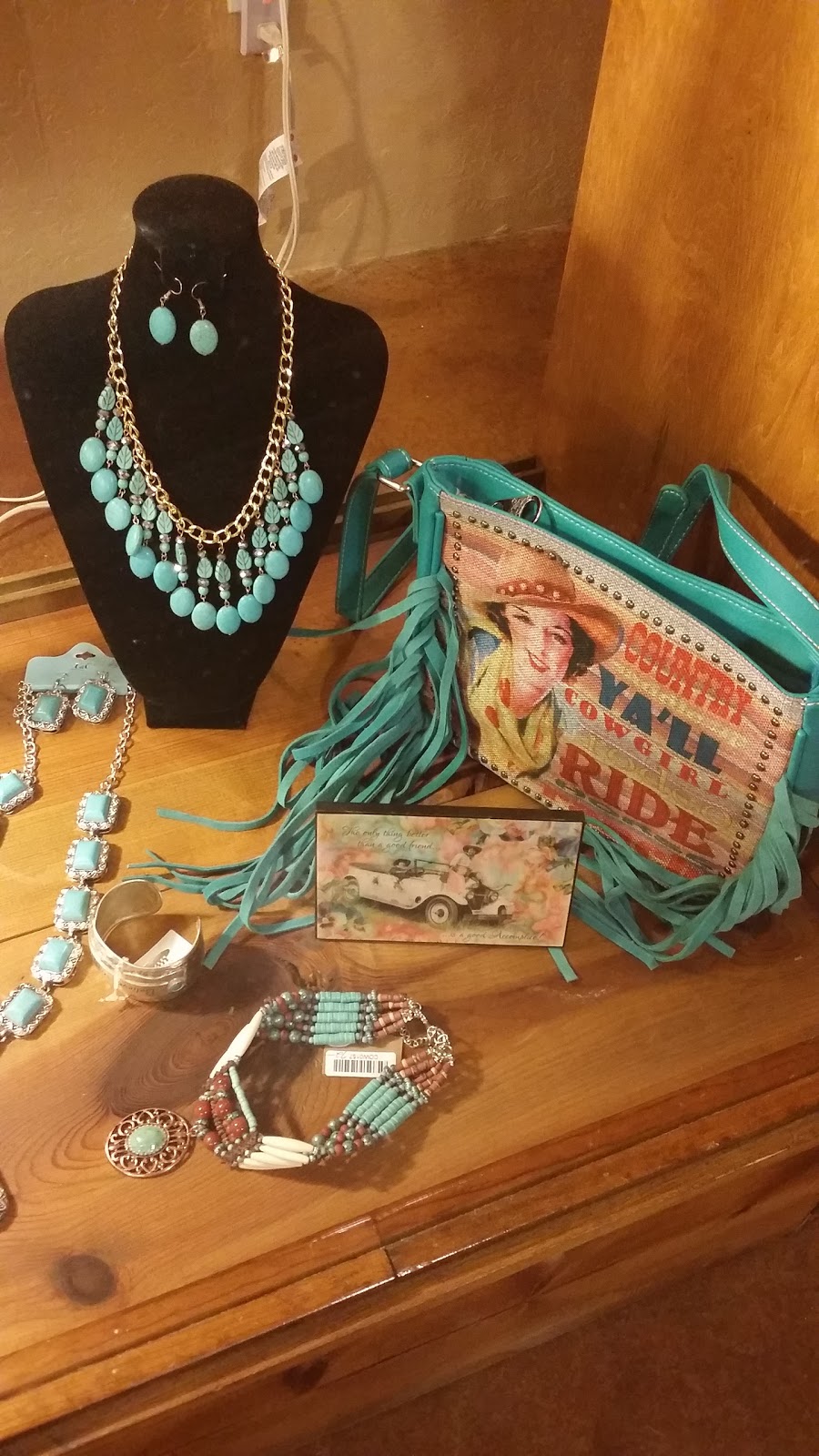 Terra Cotta Boutique | 902 Halsell Ave, Bridgeport, TX 76426 | Phone: (940) 683-3100