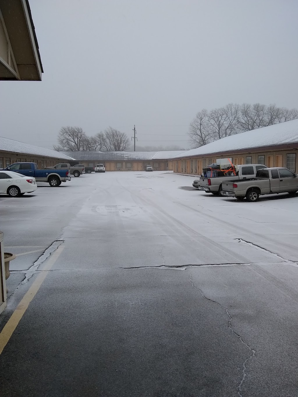 Remington Inn | 6000 N Bryant Ave, Oklahoma City, OK 73121, USA | Phone: (405) 478-3200