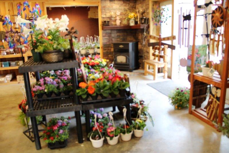Hometown Outdoor Living | 435 Fayette Springs Rd, Chalkhill, PA 15421, USA | Phone: (724) 437-2063