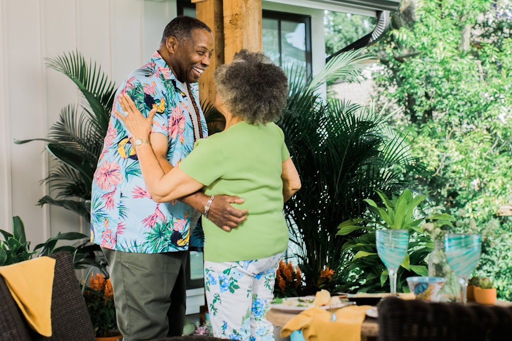 Comfort Keepers of Carrollton, TX | 3740 N Josey Ln #237, Carrollton, TX 75007, USA | Phone: (972) 945-8100