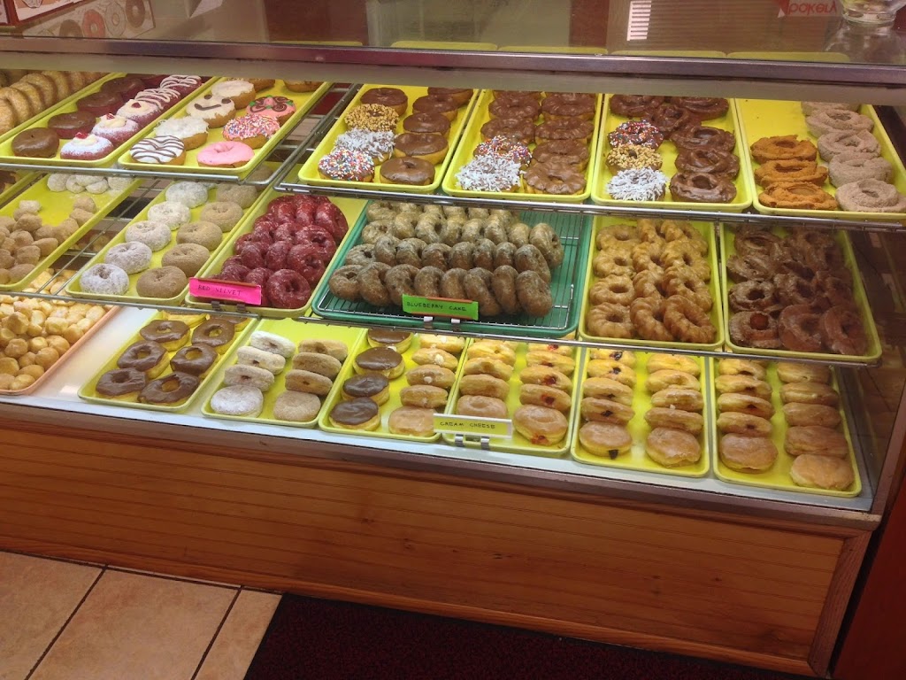 Howards Donuts Lakeland | 8968 US-64, Lakeland, TN 38002, USA | Phone: (901) 937-1865