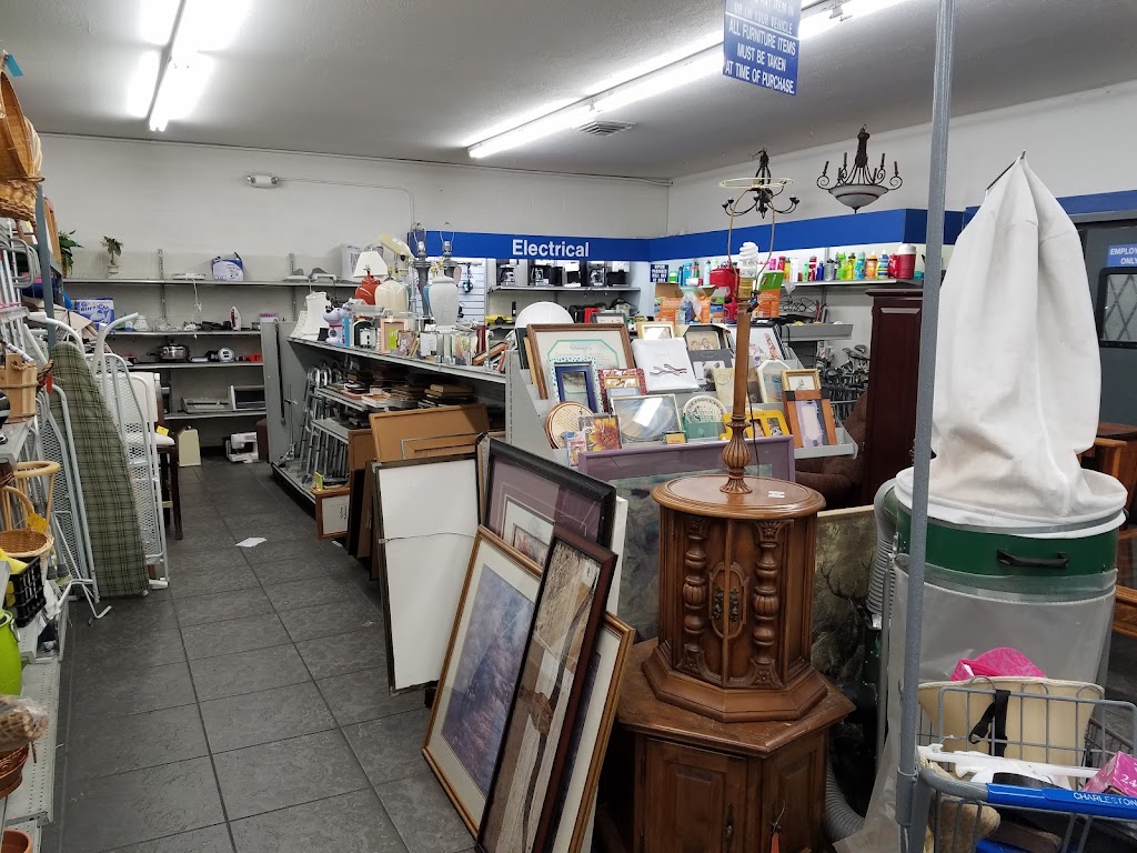 Charleston Outlet Thrift Store | 1548 E Charleston Blvd, Las Vegas, NV 89104, USA | Phone: (702) 388-1446