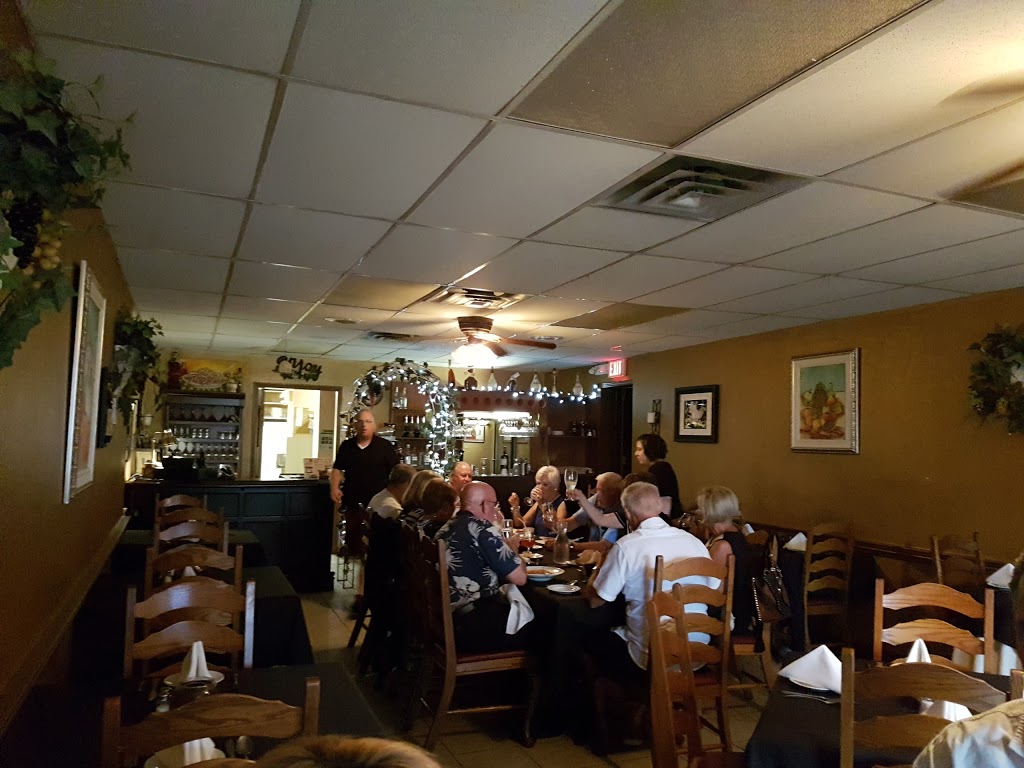 Mamas Place Italian Restaurant | 14 Talbot St N, Essex, ON N8M 1A5, Canada | Phone: (519) 776-4157