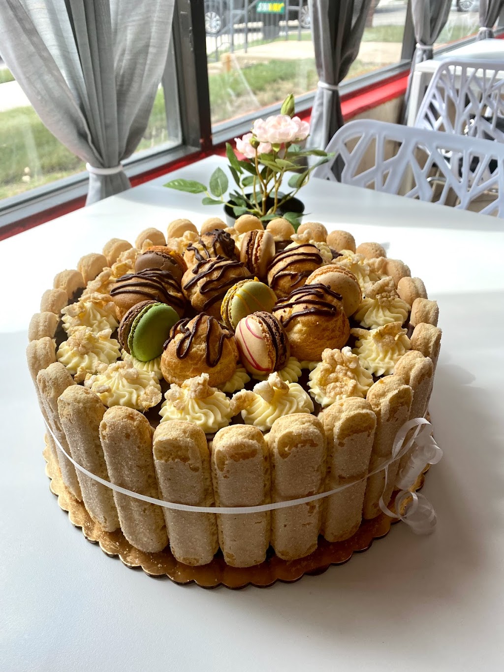 Mimosa Pastry Boutique | 627 Meacham Rd, Elk Grove Village, IL 60007, USA | Phone: (630) 283-0904