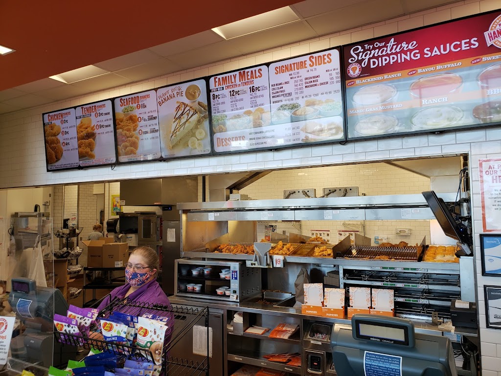 Popeyes Louisiana Kitchen | 8090 Toll Road, Howe, IN 46746, USA | Phone: (260) 336-7900