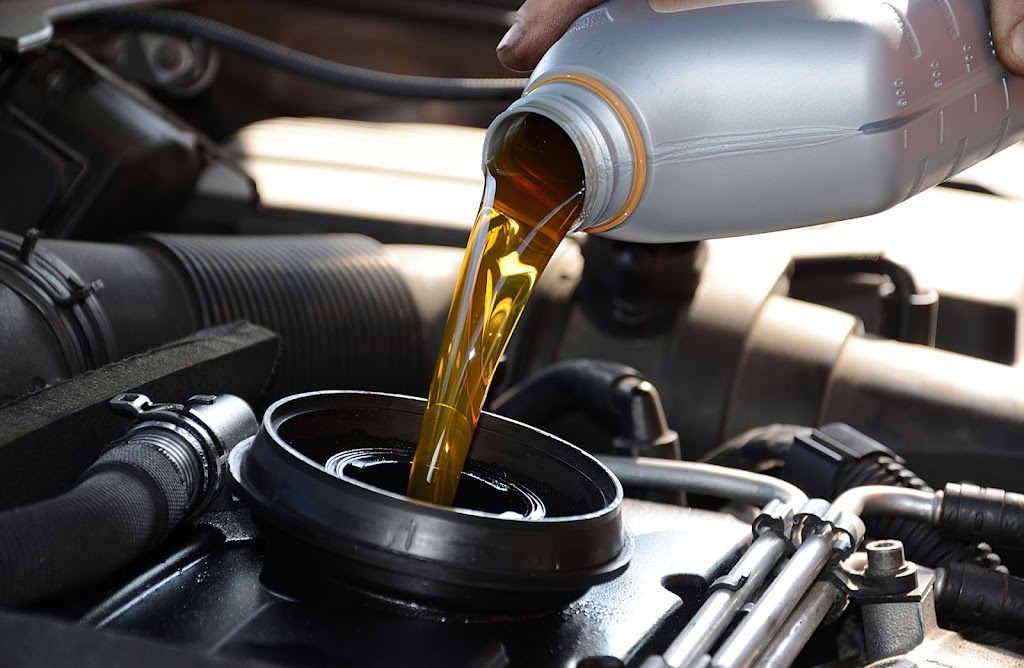 Big Rays Oil Change | 200 S Telegraph Rd, Pontiac, MI 48341, USA | Phone: (248) 481-2037