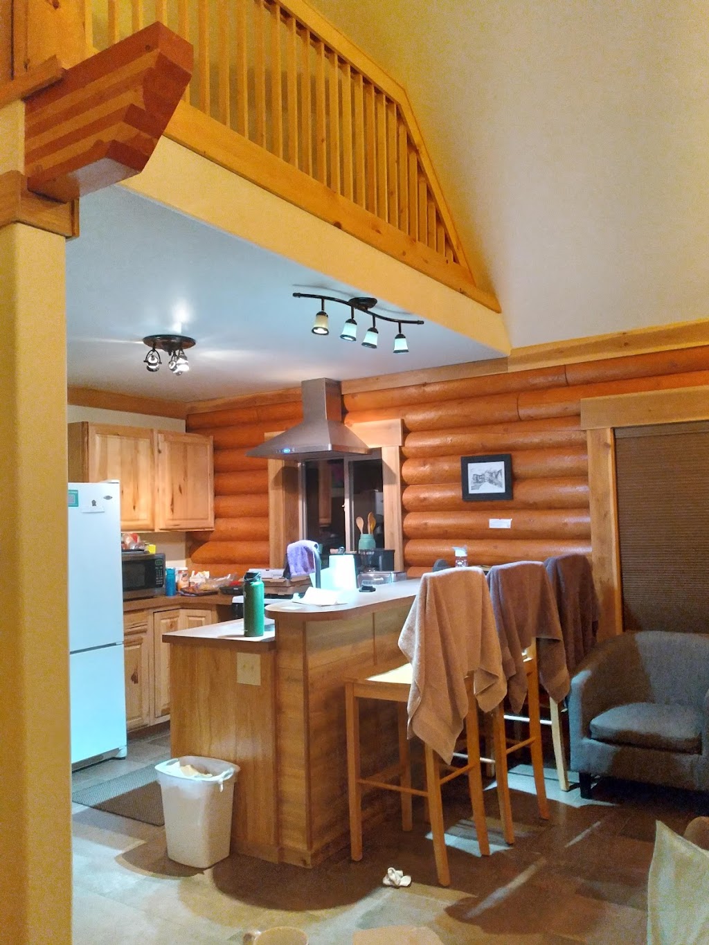 Alyeska Hideaway Log Cabin Rentals | 150, 164, 171 Doran Ln, Girdwood, AK 99587, USA | Phone: (907) 317-8833