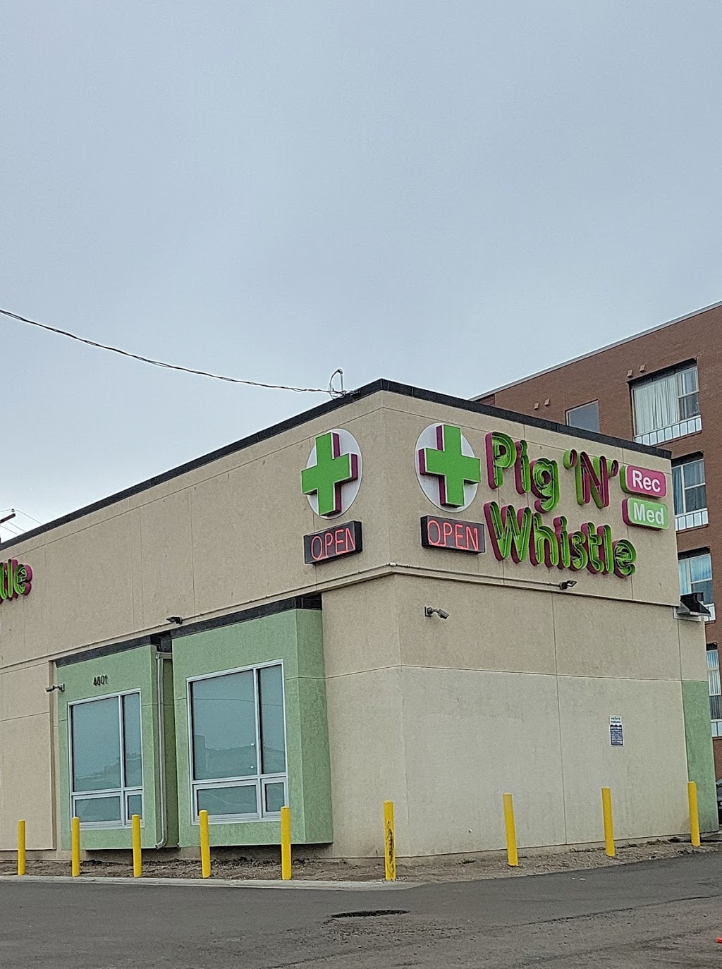 The Pig N Whistle Recreational & Medical Dispensary | 4801 W Colfax Ave, Denver, CO 80204 | Phone: (720) 542-3437