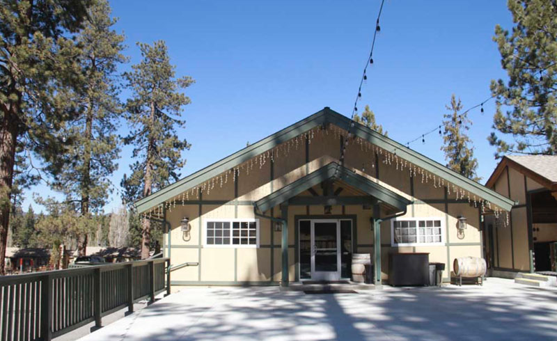 Wolf Creek Resort | 41421 Big Bear Blvd, Big Bear Lake, CA 92315, USA | Phone: (909) 878-0109