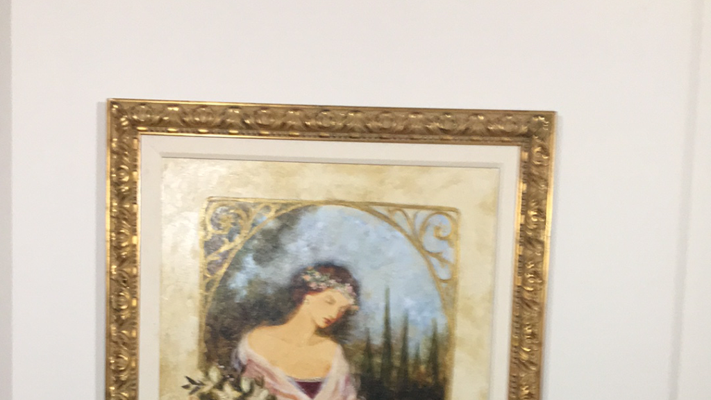 Sofia consignment and antique | 202 W 84th St, New York, NY 10024, USA | Phone: (917) 349-9409