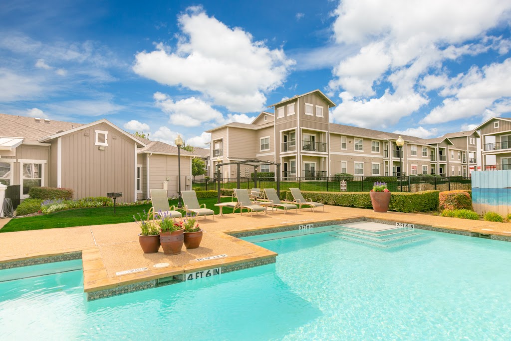 Cumberland on Granbury Apartments | 6850 Granbury Rd, Fort Worth, TX 76133, USA | Phone: (817) 968-5576