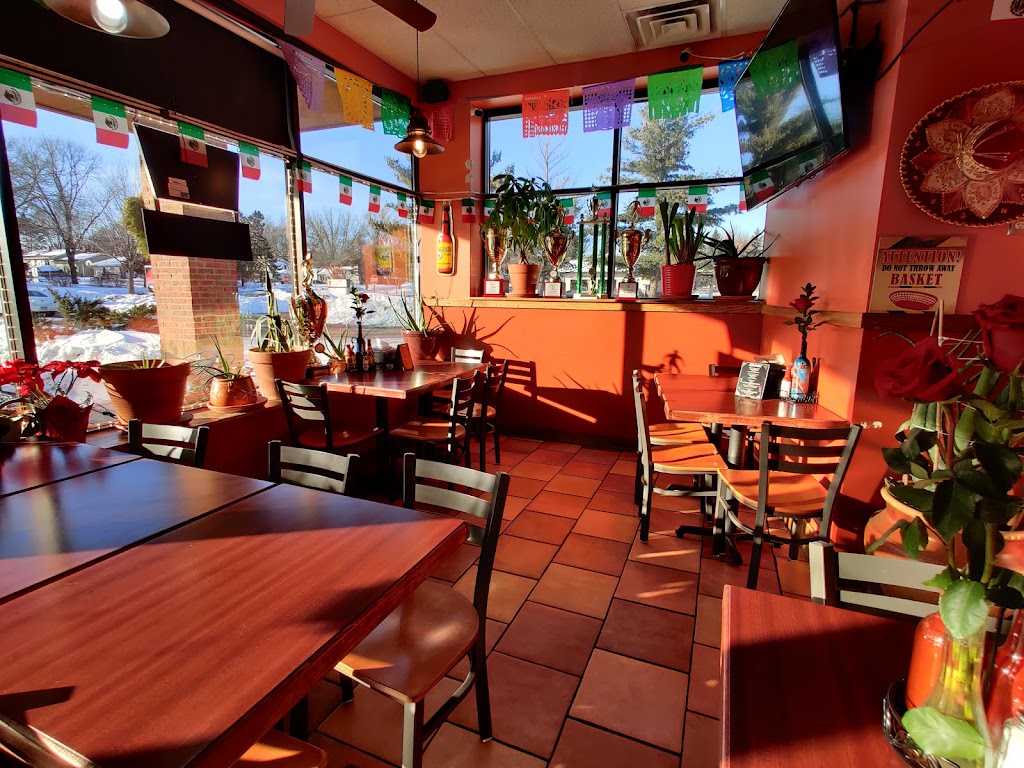 El Pariente Mexican Grill | 961 Wildwood Rd, St Paul, MN 55115, USA | Phone: (651) 748-5187