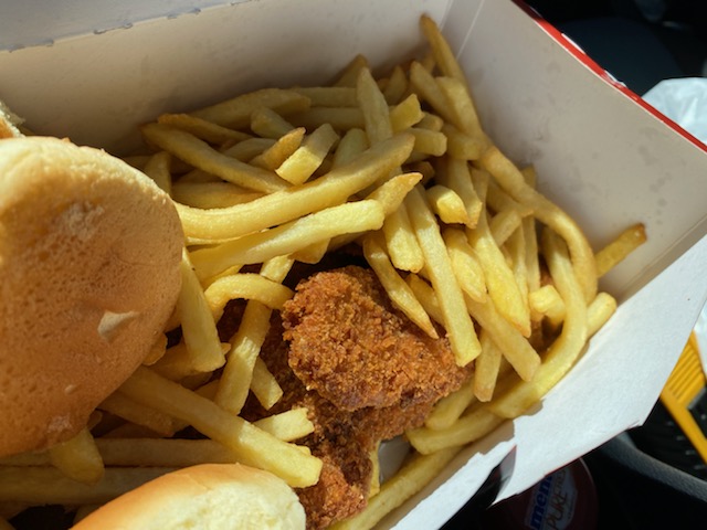 Kennedys Fried Chicken | 2570 Riverfront Center, Amsterdam, NY 12010, USA | Phone: (518) 212-6018