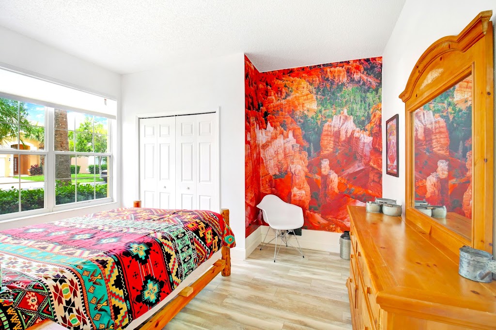 Mad Men Magic Kingdom House | 2751 Emerald Island Blvd, Kissimmee, FL 34747, USA | Phone: (301) 275-9078