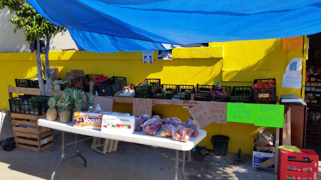 Leos Abarrotes, verduras, papeleria e internet | 22254, Villa del Campo, 22254 Tijuana, B.C., Mexico | Phone: 664 230 5388