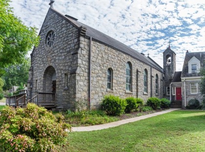 Stone Chapel | 701 S Main St, Wake Forest, NC 27587, USA | Phone: (919) 435-4112