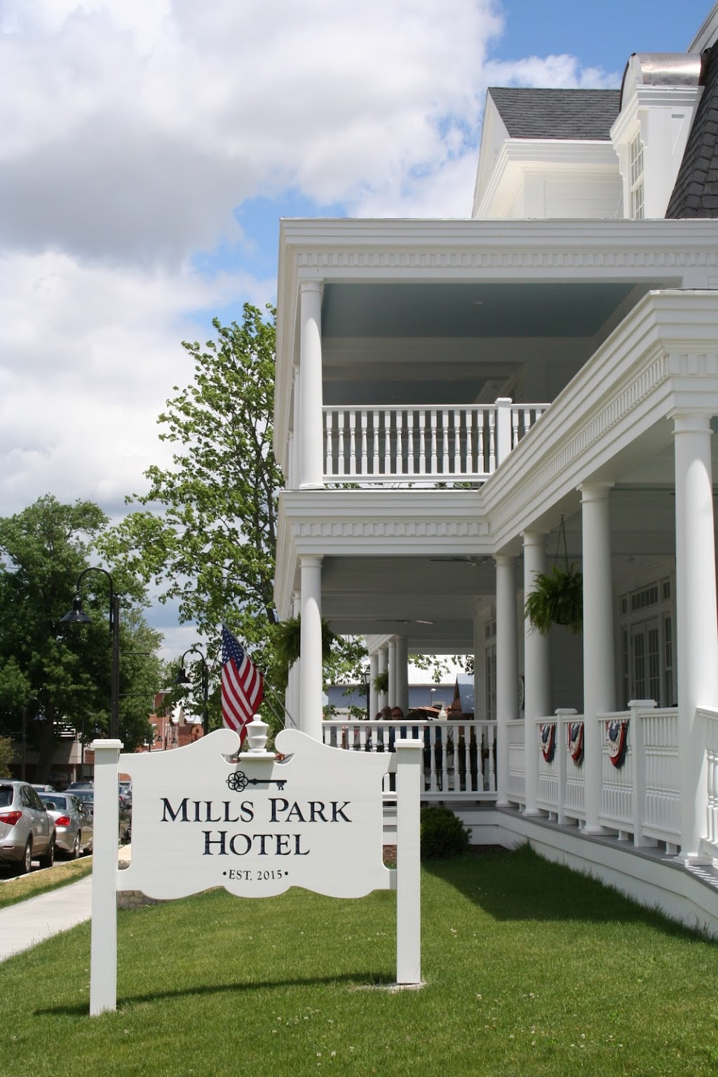 Mills Park Hotel | 321 Xenia Ave, Yellow Springs, OH 45387, USA | Phone: (937) 319-0400