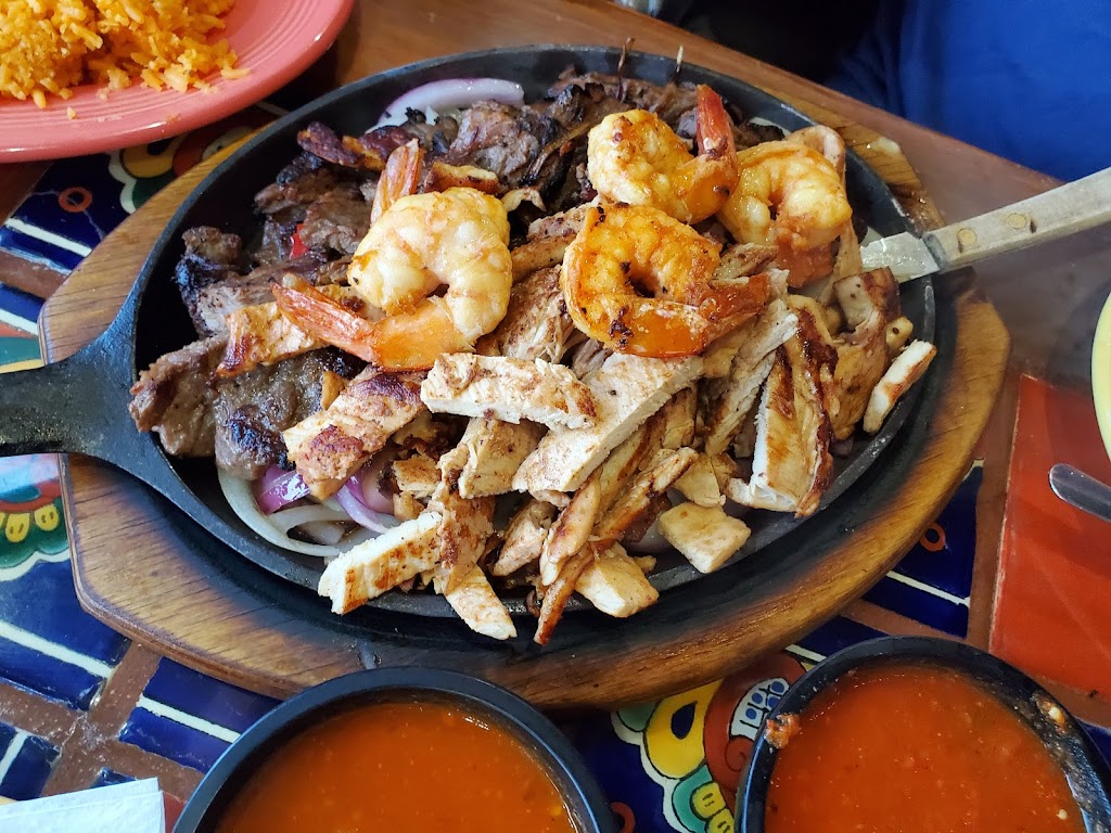 El Mexicano Grill and Cantina #2 | 1620 N Hwy 77 #800, Waxahachie, TX 75165, USA | Phone: (214) 980-1161