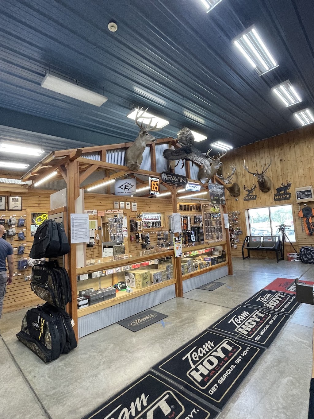 Fin Feather Fur Outfitters - Ashland | 652 US Hwy 250 E, 652 US-250, Ashland, OH 44805, USA | Phone: (419) 281-2557