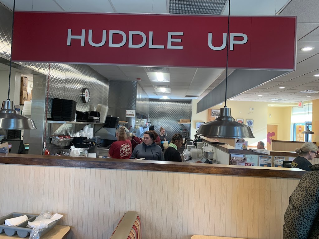 Huddle House | 1908 Landstown Centre Wy #150, Virginia Beach, VA 23456, USA | Phone: (757) 427-0303