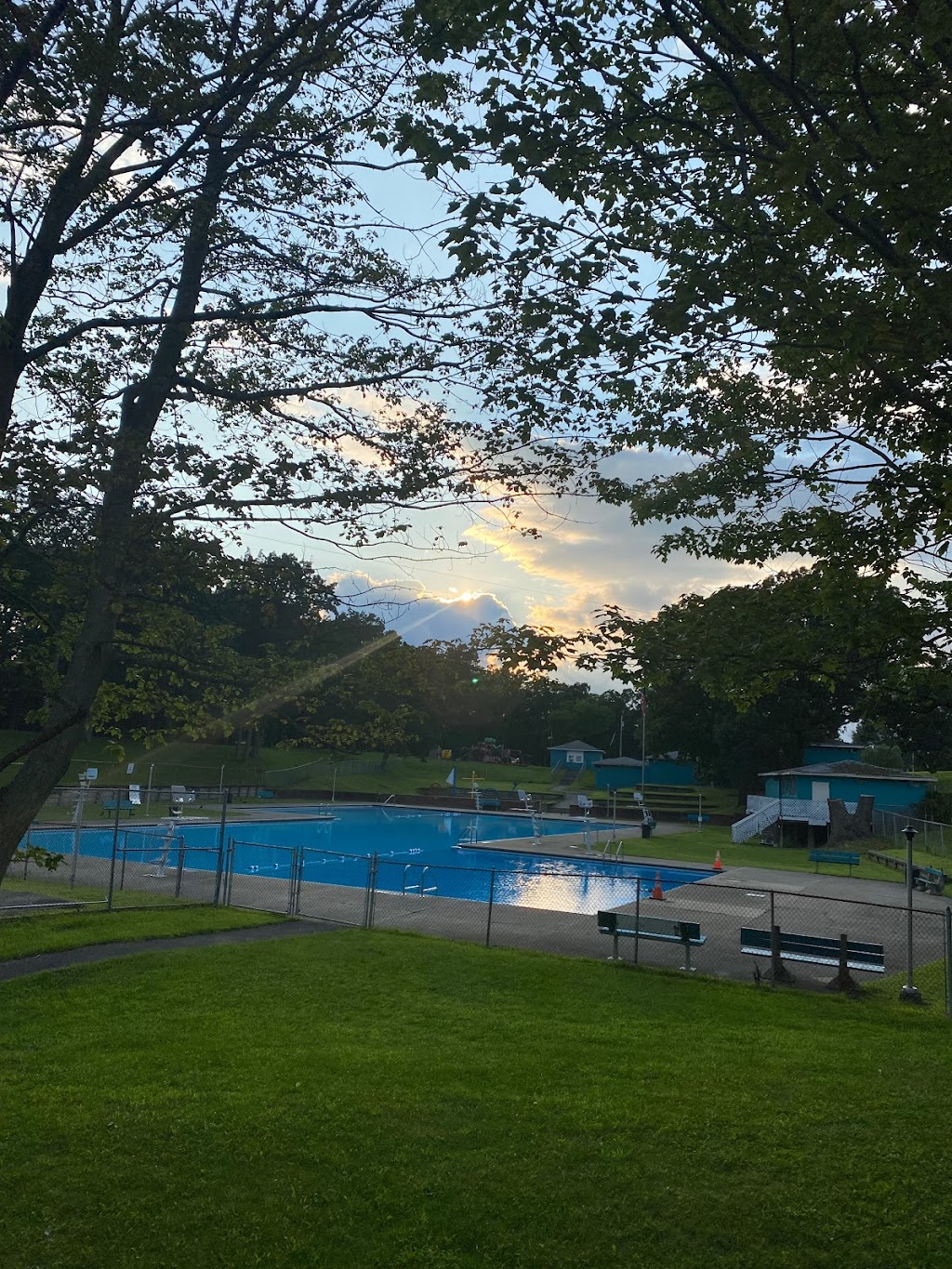 Lansing Park Swimming Pool | 34 James St, Cohoes, NY 12047, USA | Phone: (518) 237-2632