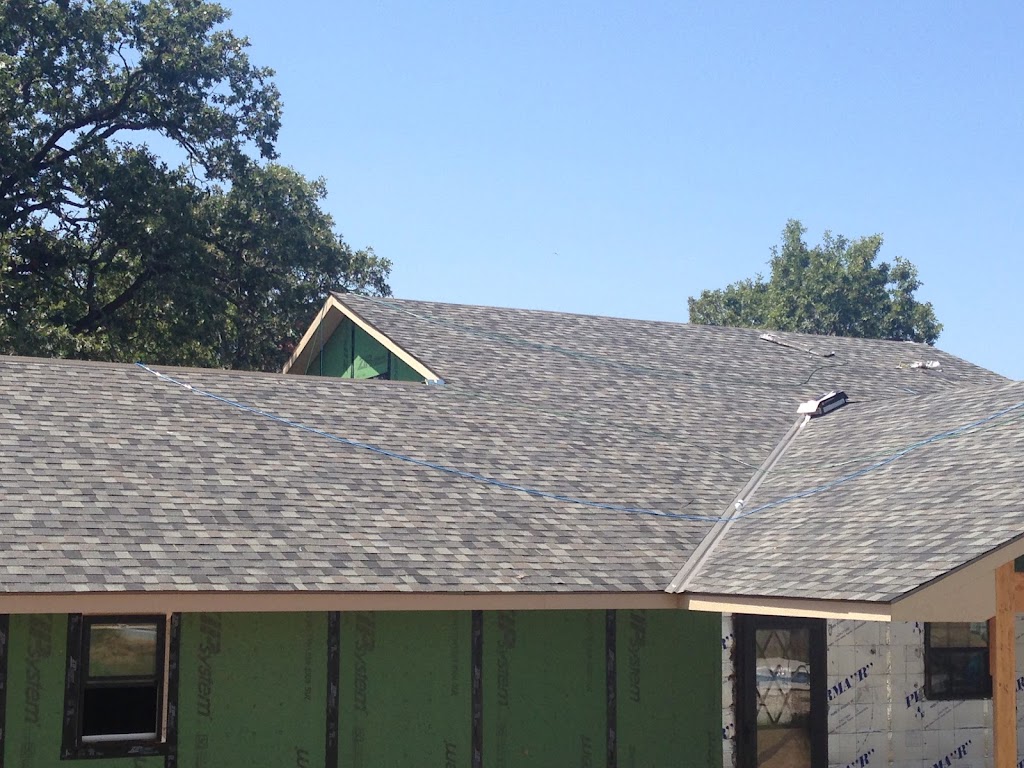 RC Roofing, Siding, and Windows | 1905 Ina Mae Ave, Del City, OK 73115, USA | Phone: (405) 684-8305