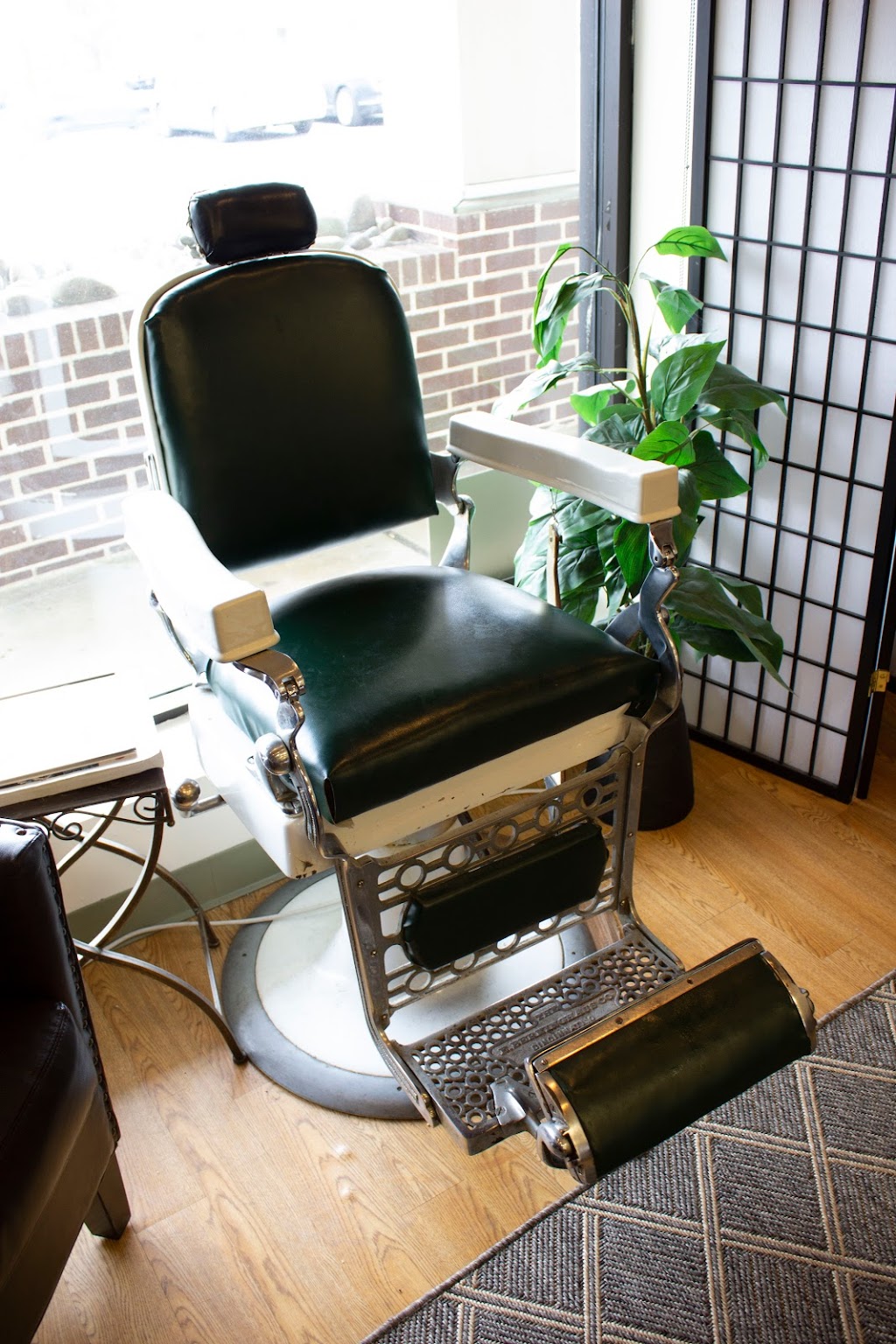 MENtality | Main Line Barbershop, Haircuts & Beard Trim | 480 Lancaster Ave, Malvern, PA 19355, USA | Phone: (610) 296-5900