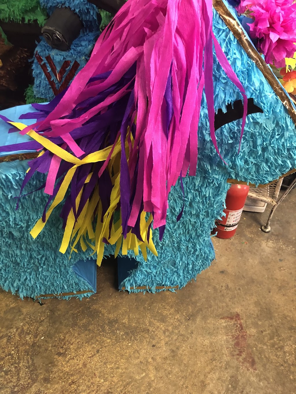 Becky flowers and custom pinatas | 615 Cupples Rd, San Antonio, TX 78237, USA | Phone: (210) 797-2695