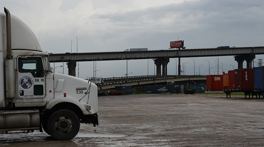 Southern Intermodal Xpress, LLC | 9575 Old Gentilly Rd, New Orleans, LA 70127, USA | Phone: (504) 241-0749