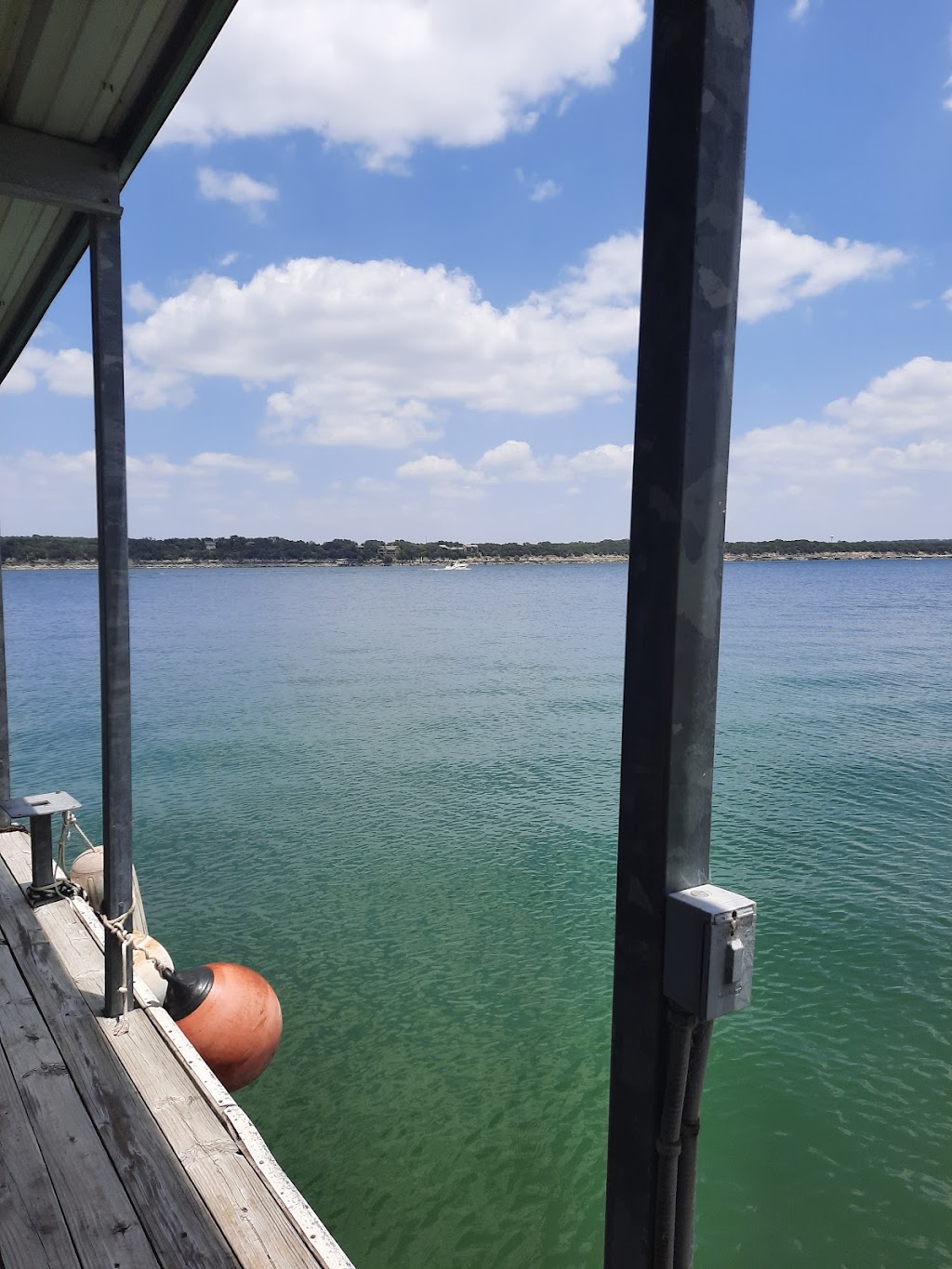 Crosswater Yacht Club | 1505 Hurst Creek Rd, Austin, TX 78734, USA | Phone: (512) 261-5253