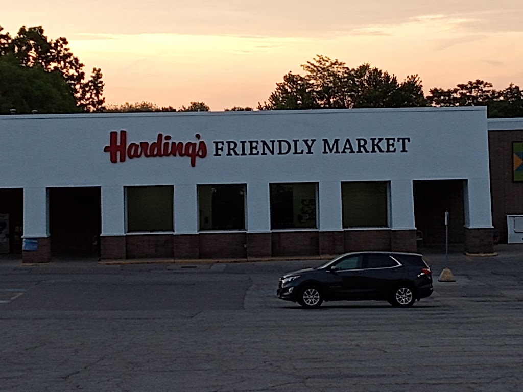 Hardings Market | 510 S Main St, Middlebury, IN 46540, USA | Phone: (574) 825-5722